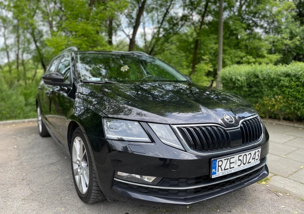 Skoda Octavia cena 54900 przebieg: 245640, rok produkcji 2017 z Kraków małe 154